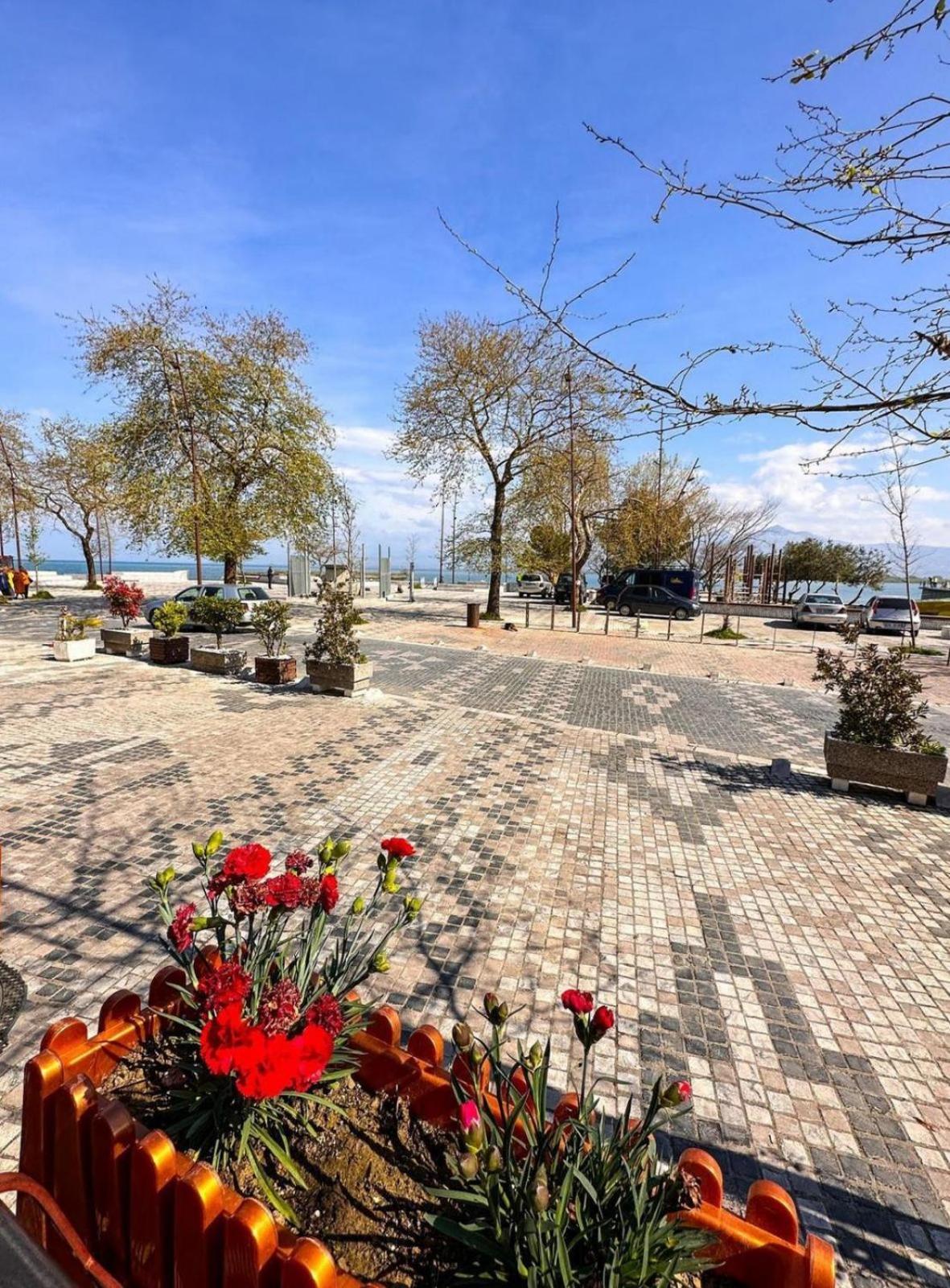 Hotel Flaer Шкодер Экстерьер фото